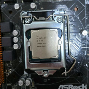 i5 7400 CPU ASRock H110m 이미지