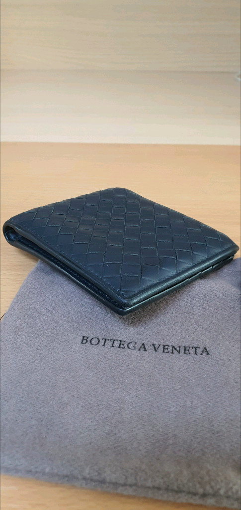보테가베네타 반지갑/지갑 정품A급(감정O)구찌프라다루이비통디올고야드샤넬셀린느보테가생로랑발렌시아가버버리가방 이미지