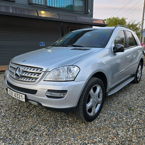 새차급 상태 벤츠 ML350정식수입 에어서스 장착 이미지