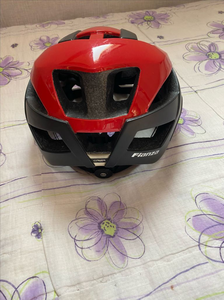 카머 피엔자 헬멧판매합니다 이미지