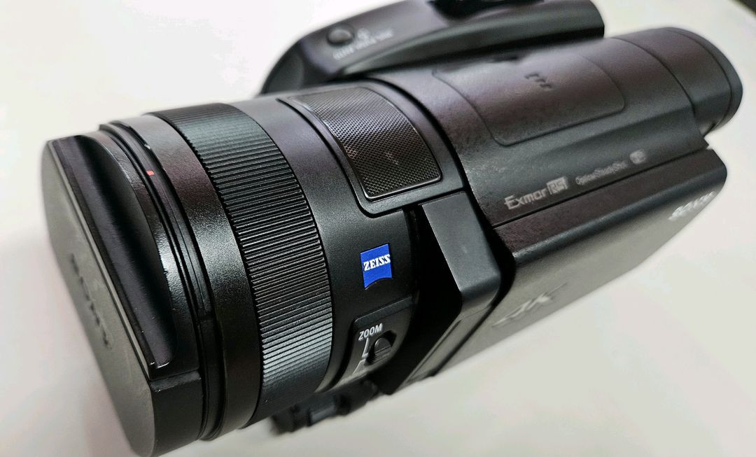 A급> SONY 소니 4K캠코더 AX700 홈마 콘서트 펜싸 핸디캠 이미지
