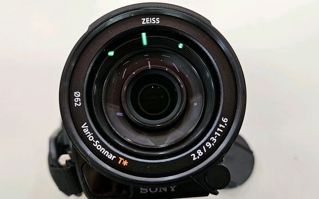 A급> SONY 소니 4K캠코더 AX700 홈마 콘서트 펜싸 핸디캠 이미지