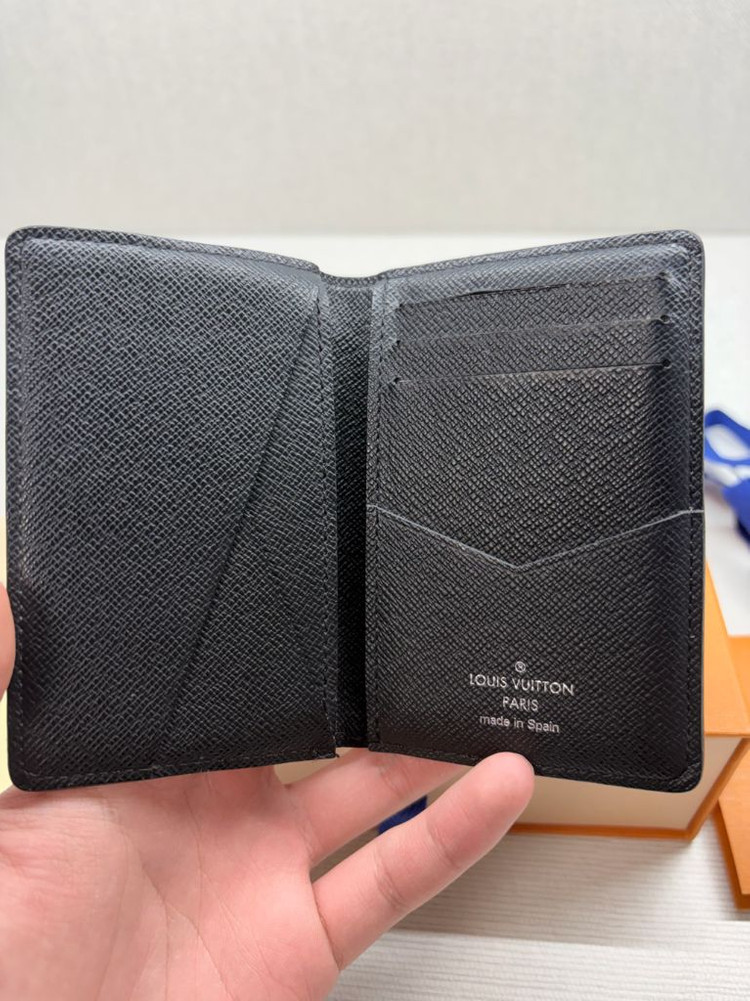 루이비통 포켓 오거나이저 모노그램 이클립스 카드지갑 이미지