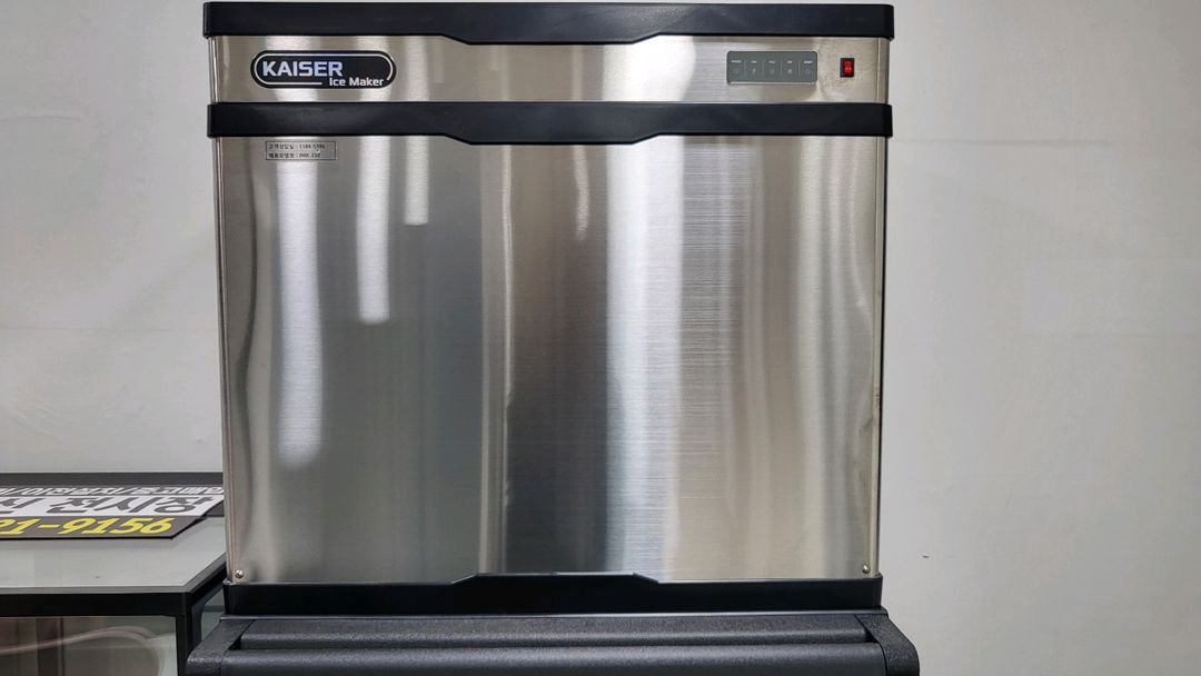 카이저제빙기 IMK-350 업소용대용량 일생산량 300키로 큐빅사이즈 이미지