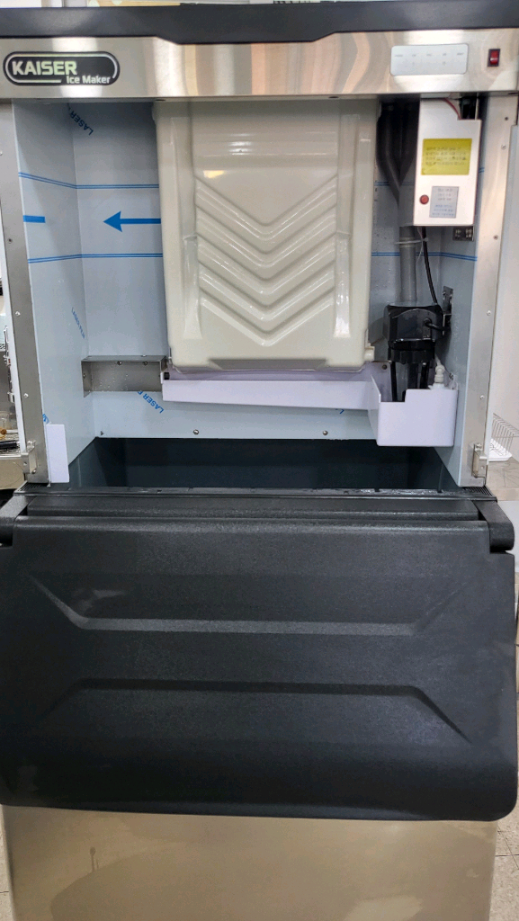 카이저제빙기 IMK-350 업소용대용량 일생산량 300키로 큐빅사이즈 이미지
