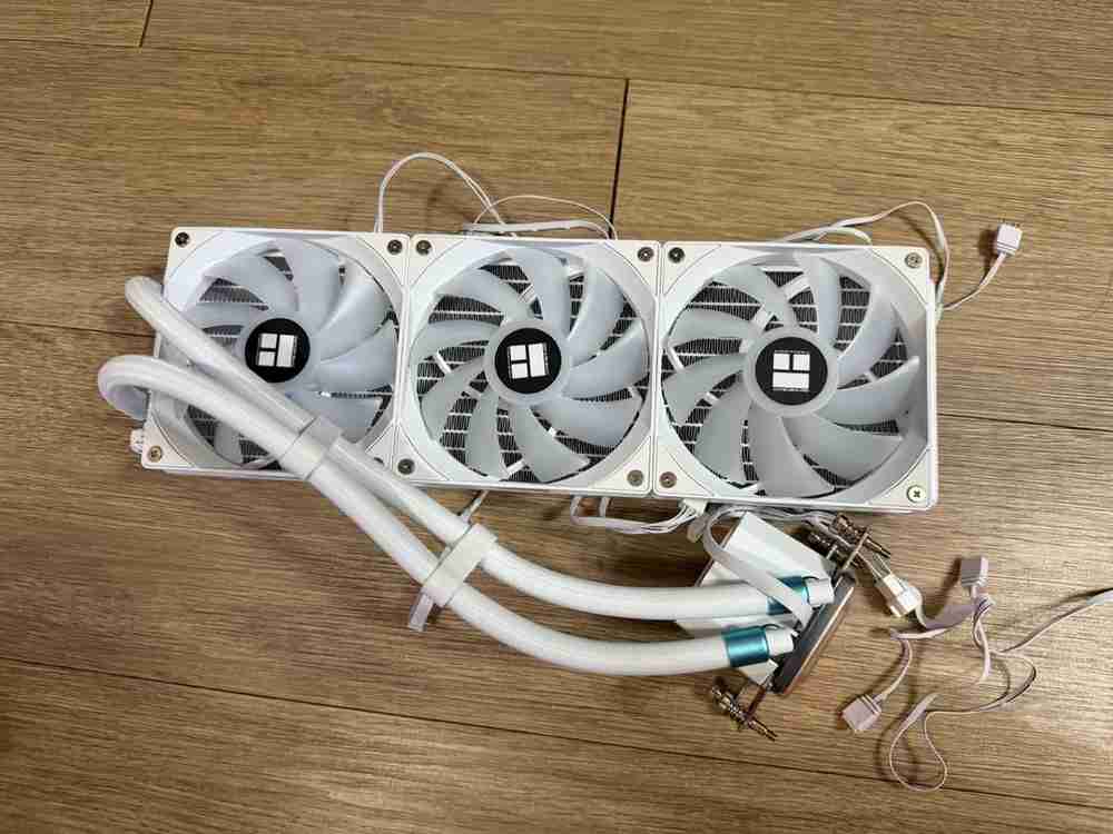 B850m 메인보드 + 수냉쿨러 이미지