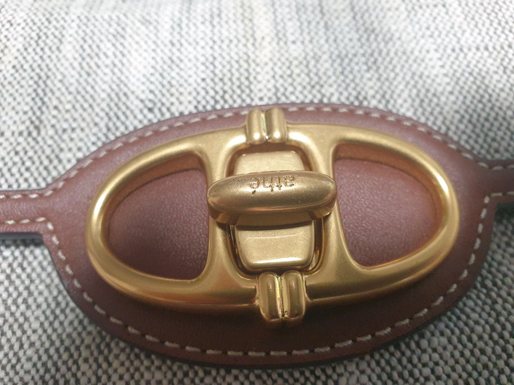 아떼 바네사브루노 크로스백 이미지