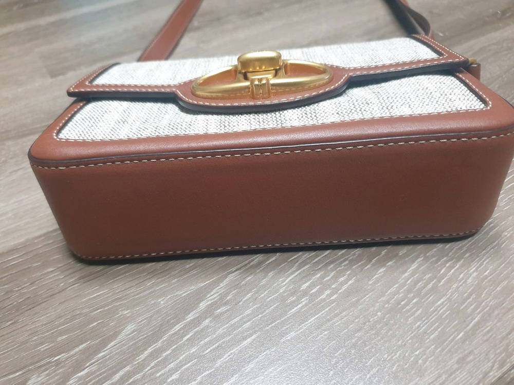 아떼 바네사브루노 크로스백 이미지