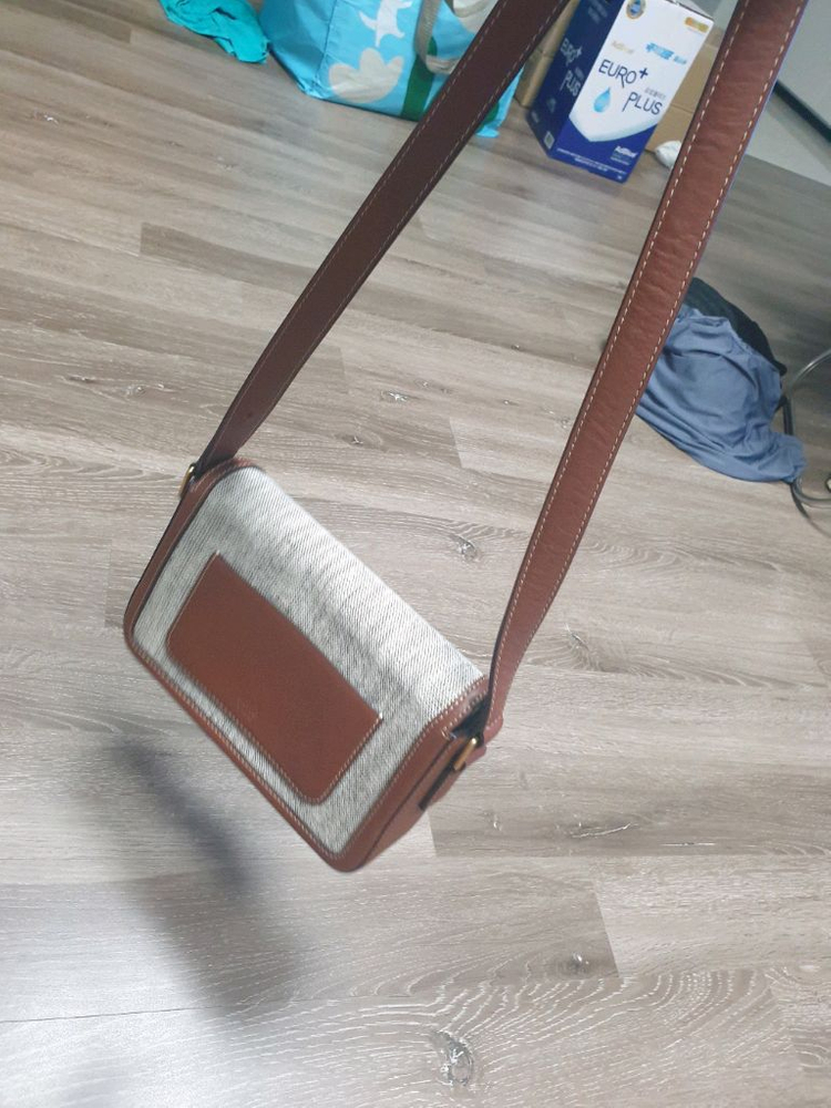 아떼 바네사브루노 크로스백 이미지