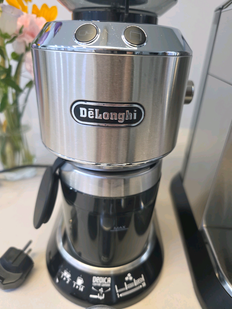 드롱기 데디카 + 드롱기그라인더(kg520m) 이미지