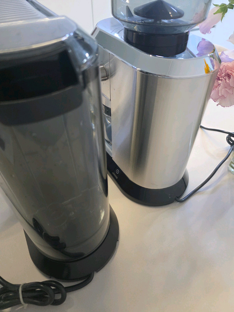 드롱기 데디카 + 드롱기그라인더(kg520m) 이미지