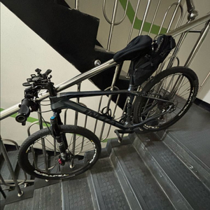 풀카본 MTB 인피자 탈레스 XC 10키로 풀 XT fox 샥 이미지