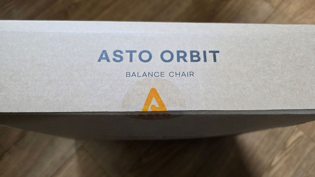 에이스토 오르빗 밸런스 체어 새것 택포 8만에 팔게요 이미지