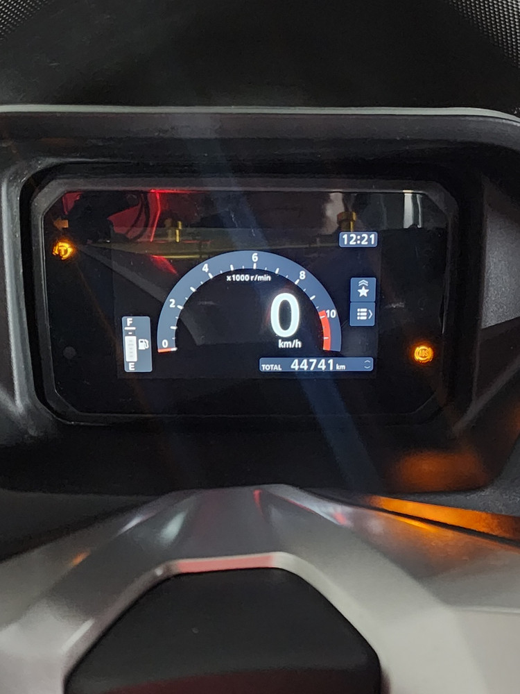 혼다 PCX 125 ABS 25년식 / 배달 풀세팅 / 보조가방 포함 / 바로 운행 / 상태양호 이미지