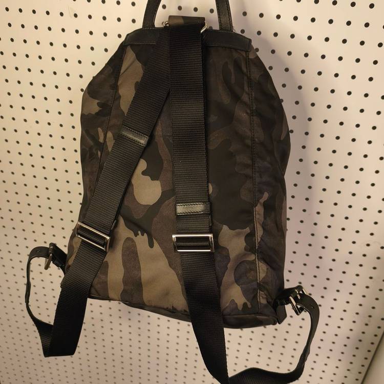 프라다 테스토 카모플라주 백팩 이미지