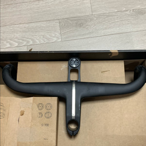 파스포츠 f1s 일체형 핸들바 420/100 이미지