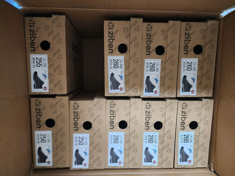 지벤 안전화 ZB-205 새제품 박스풀셋 저렴하게 팔아요. 이미지