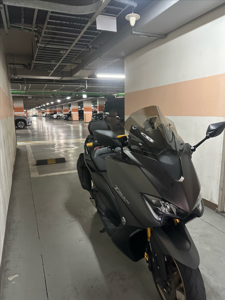 tmax 2020 구테크 2만천키로 판매합니다 이미지