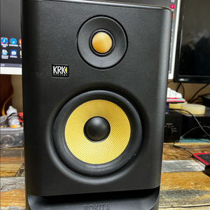 KRK ROKIT5 G4 이미지