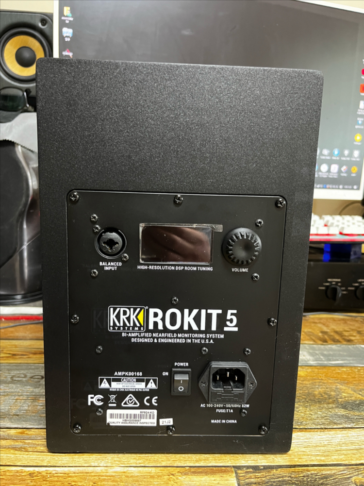 KRK ROKIT5 G4 이미지
