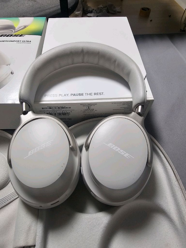 보스 QC 울트라 헤드폰 화이트 스모크 이미지