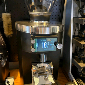 말코닉 E80S GBW 이미지