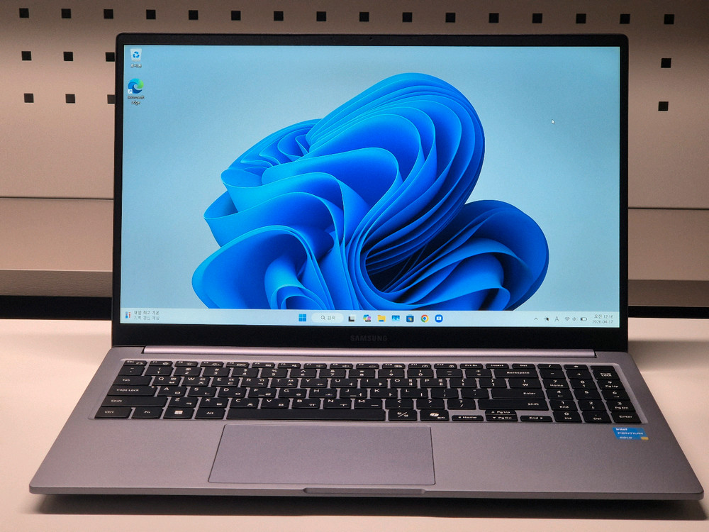 삼성 노트북 갤럭시북 4 NT750XGR-A28AG 이미지