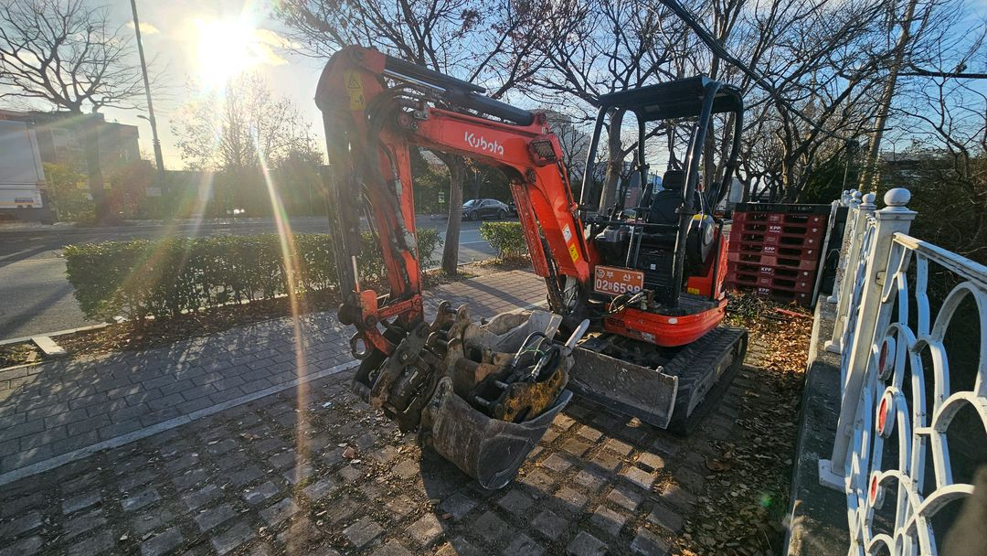 미니굴삭기 이미지