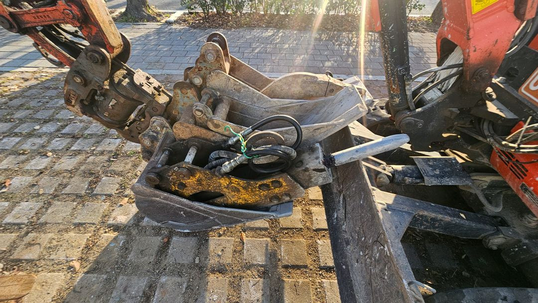 미니굴삭기 이미지