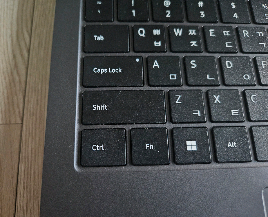 삼성 노트북 nt550xez-a58ag 이미지