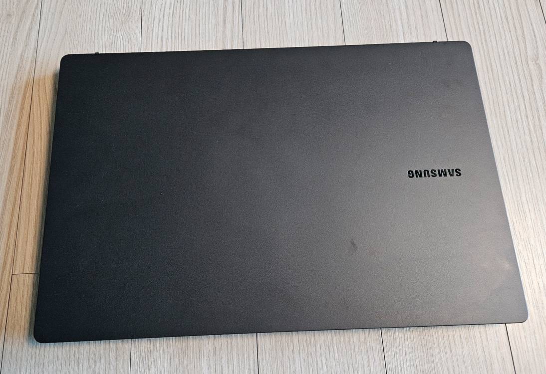 삼성 노트북 nt550xez-a58ag 이미지