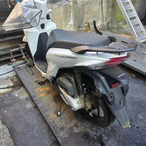 125cc 스쿠터 이미지