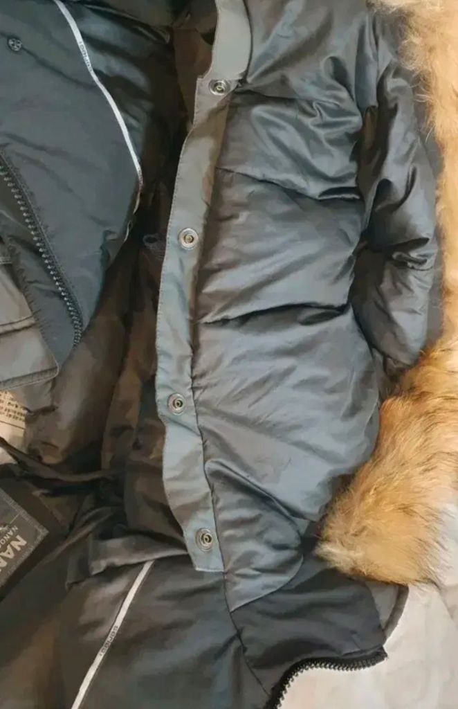 코오롱 시리즈 나누크 구스다운패딩점퍼100사이즈관리잘해상태깨끗 상태좋은편에속합니다 이미지