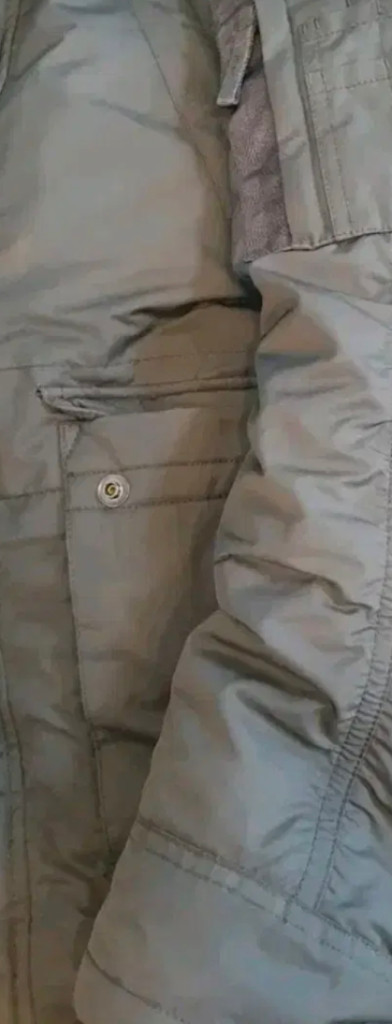 코오롱 시리즈 나누크 구스다운패딩점퍼100사이즈관리잘해상태깨끗 상태좋은편에속합니다 이미지