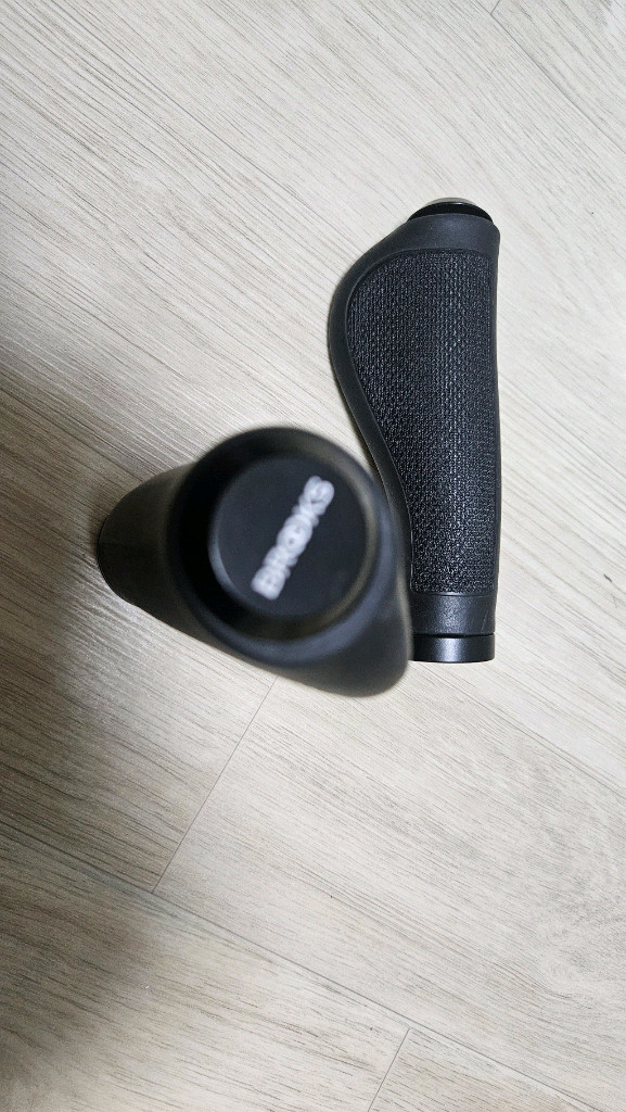 에르곤 노믹 130mm그립 판매합니다 이미지