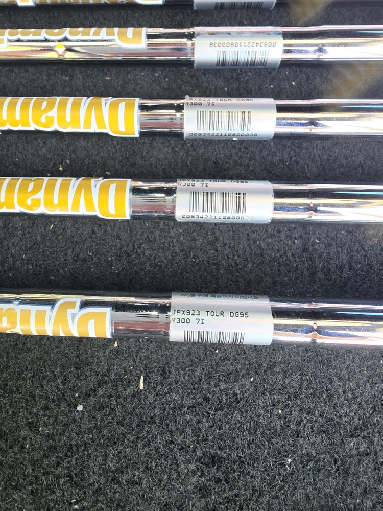 다이나믹골드 95 R300 샤프트 팝니다 이미지