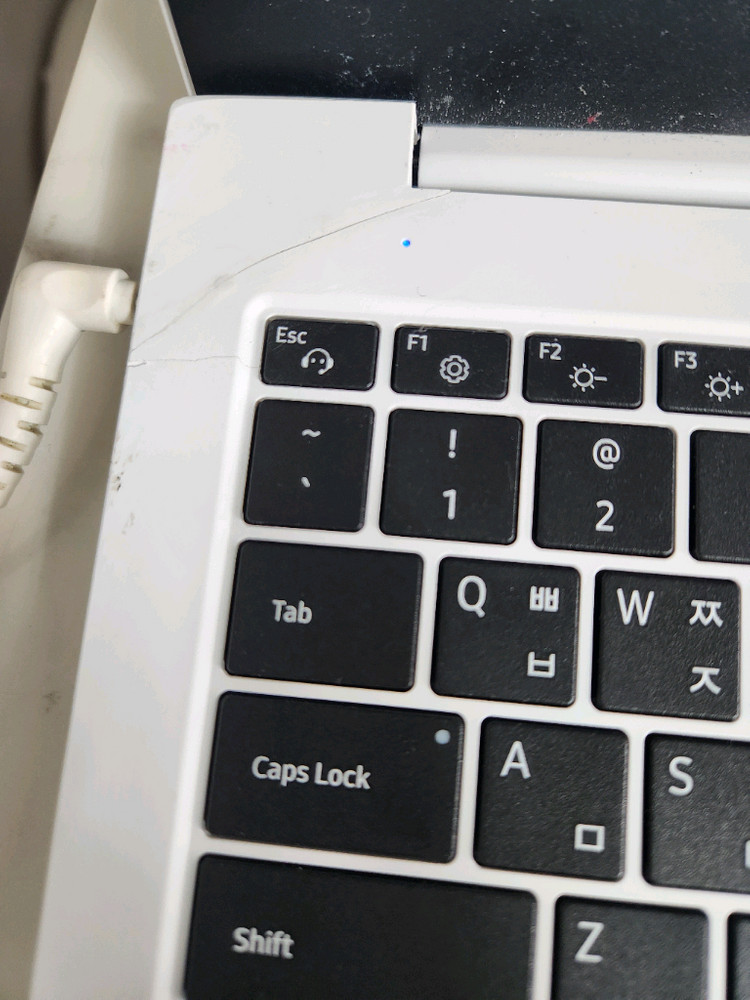 삼성노트북 15인치 i5 10세대 부품용 이미지