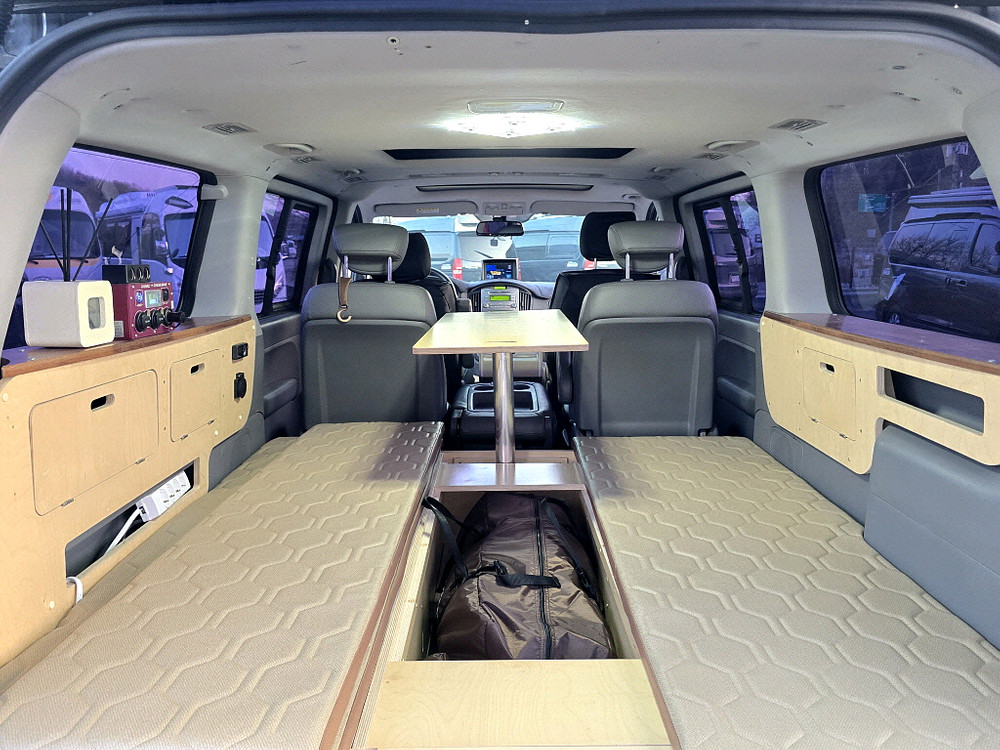 14년 스타렉스5인승캠핑카(4륜,8만km,인산철+텐트)-전액할부됨 이미지