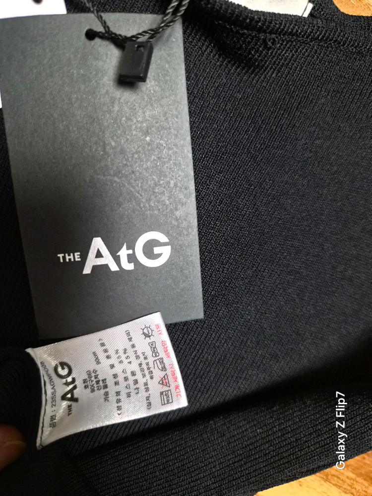 택새옷 더엣지 스퀘어넥 탱크탑 66 이미지