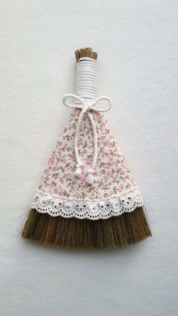 핸드메이드 풍수 인테리어 소품(미니 복 빗자루, 호박핀쿠션) 이미지