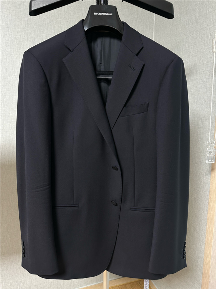 아르마니 꼴레지오니 / 춘추용 다크네이비 수트 / 50 이미지