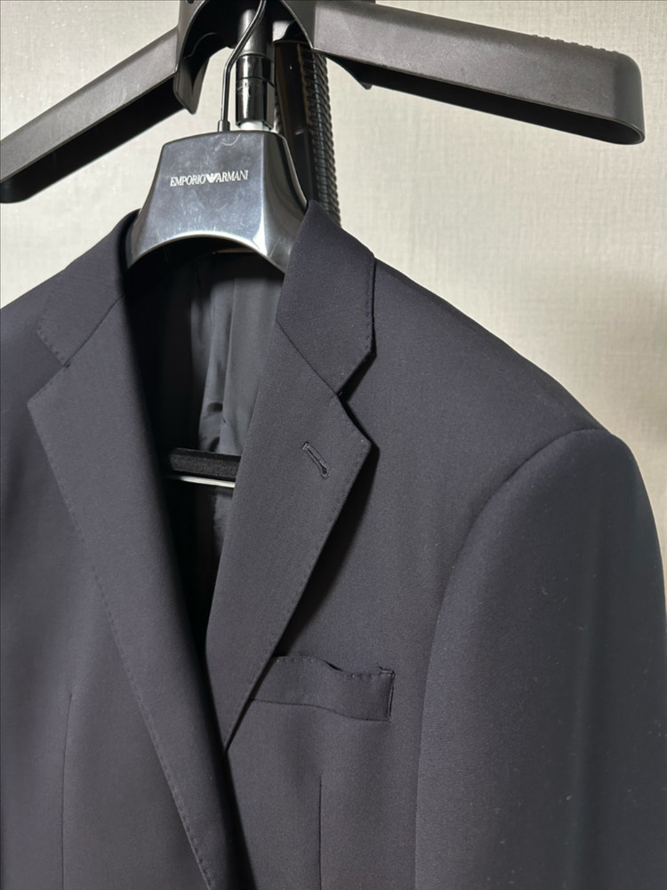 아르마니 꼴레지오니 / 춘추용 다크네이비 수트 / 50 이미지