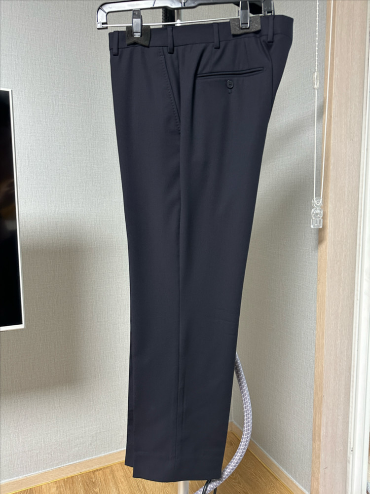 아르마니 꼴레지오니 / 춘추용 다크네이비 수트 / 50 이미지