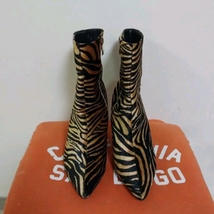 여성 지브라 프린트 앵클 숏부츠 (250) 이미지