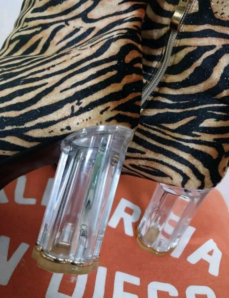 여성 지브라 프린트 앵클 숏부츠 (250) 이미지