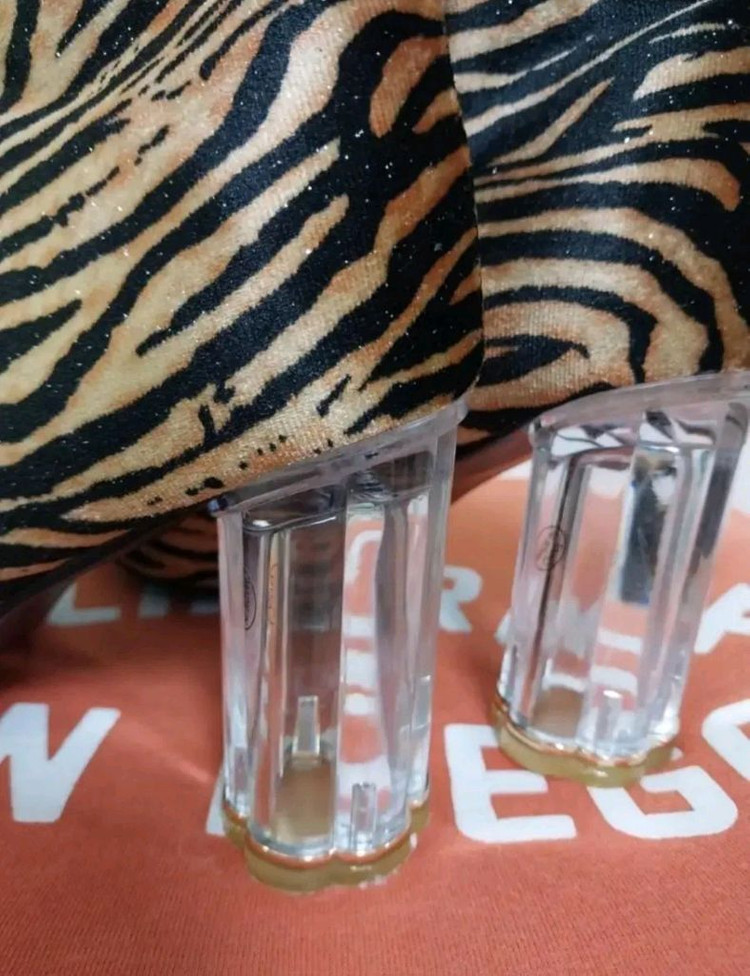 여성 지브라 프린트 앵클 숏부츠 (250) 이미지