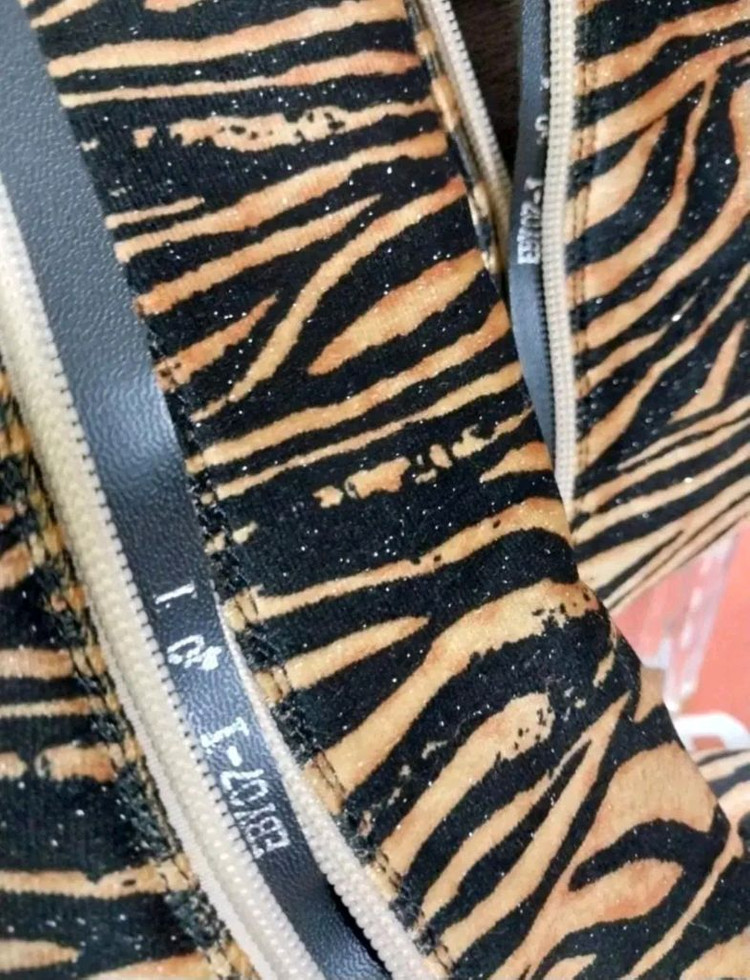 여성 지브라 프린트 앵클 숏부츠 (250) 이미지