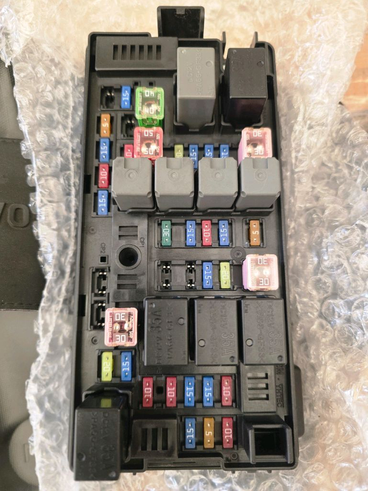 쉐보레 스파크s 엔진룸 퓨즈박스 중고 이미지