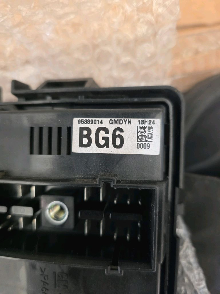 쉐보레 스파크s 엔진룸 퓨즈박스 중고 이미지