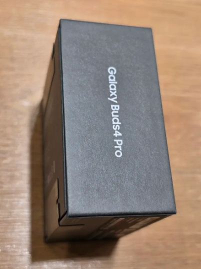 (미개봉)갤럭시버즈4프로 팝니다 이미지